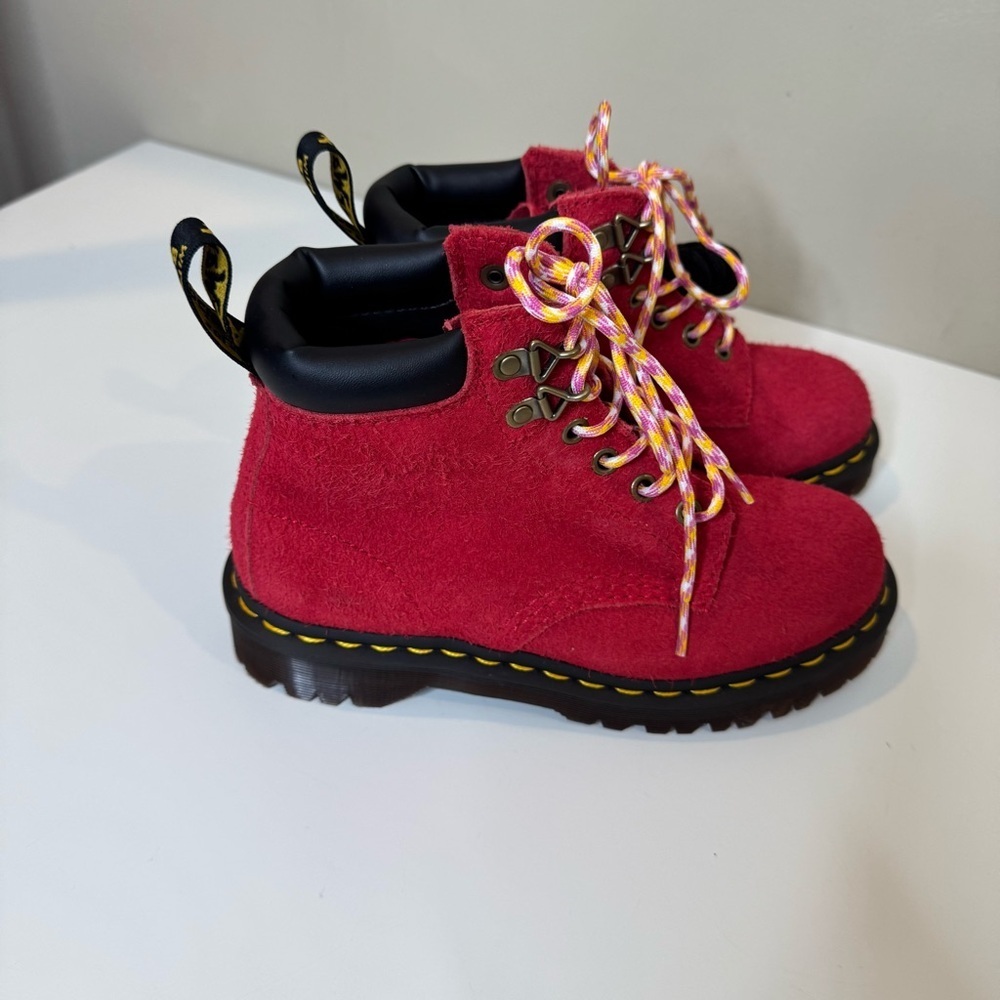 Dr.Martens 939 Ben Suede Red Padded Collar Lace Up Boots M-4 W-5 NWOT - Picture 4 of 11
